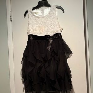Girls dressy dress